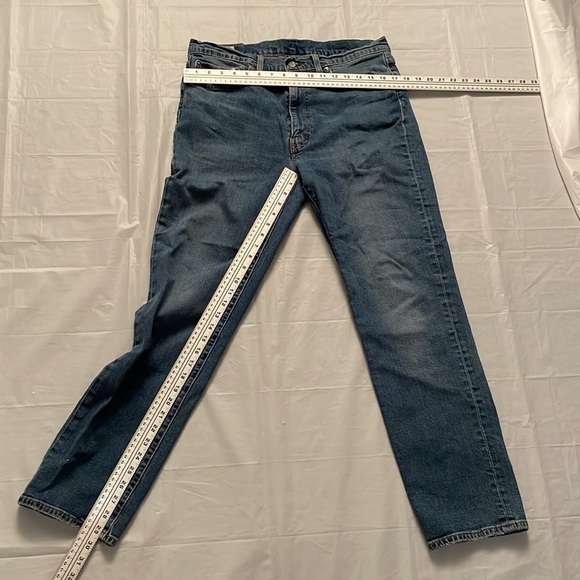 πLevi's Menβs Blue Denim Jeans - Size 36W 32L π - Picture 8 of 14